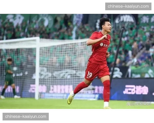 重庆铜梁龙杜月徵替补奇兵，新生代球员在务实体系中的成长空间